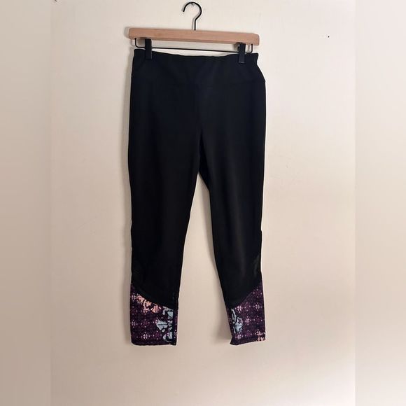 GAIAM Pants - GAIAM Leggings Mesh Capri Yoga Cropped